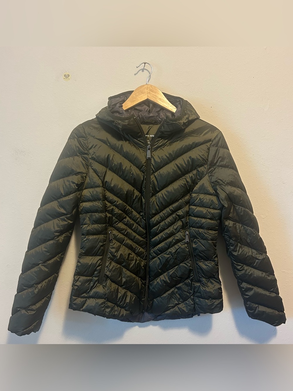 Saks Fifth Avenue Women’s Small Dark Green Hooded Chevron Puffer Jacket